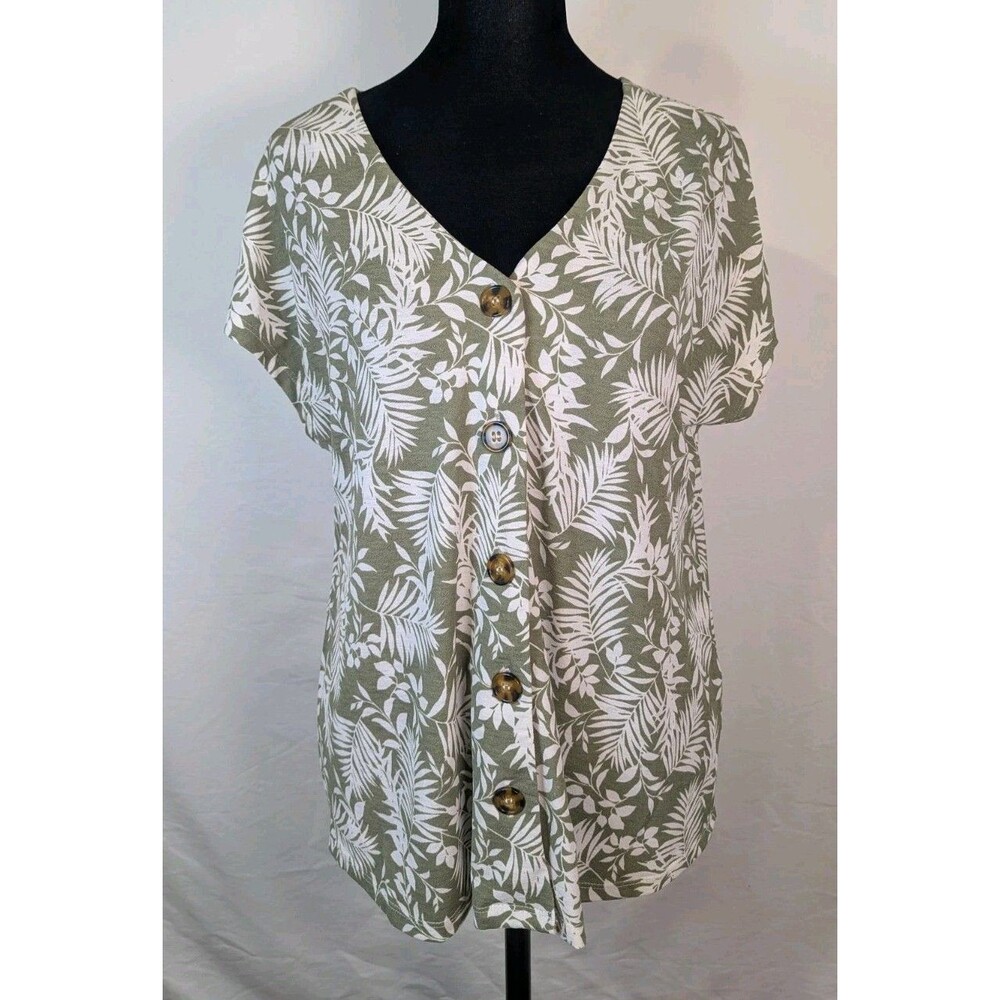 FLT Studio Small Green Cream Tropical Palm Leaf V-Neck Button High-Low Top